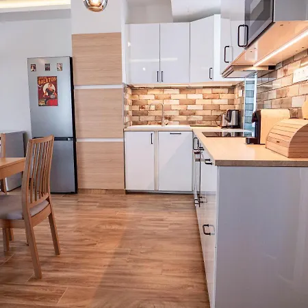 Master Apartment Balatonkenese
