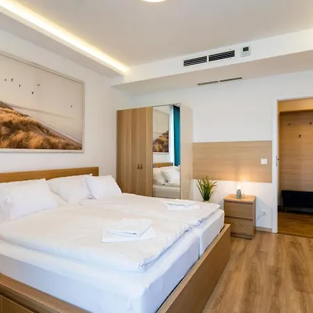 Master * Balatonkenese