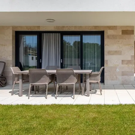 Master * Balatonkenese