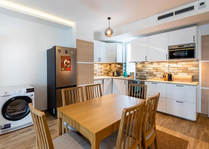 Master * Balatonkenese